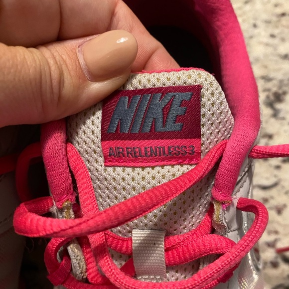Nike Running Shoes- platinum/pink - Picture 8 of 12